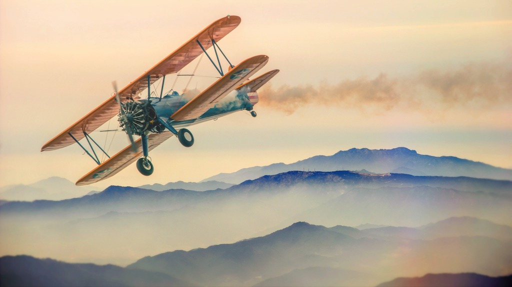 Ein Segelflugzeug in der Luft